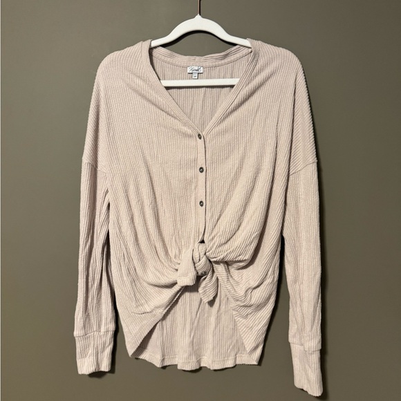 Kismet Front Knot Soft Long Sleeve Button Shirt Size S - Picture 1 of 3